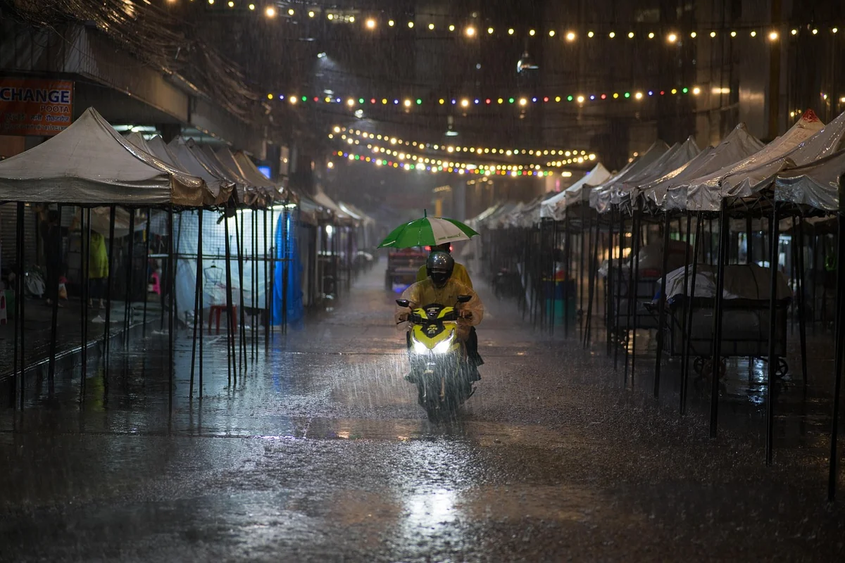 Les marchés de nuit : là où Bangkok mange vraiment
