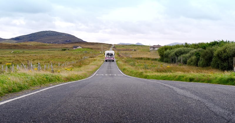 Préparer un road trip nature en Écosse hors saison : le guide ultime